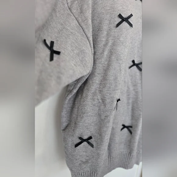 Edikted Gray Melange Grey Oversized Sweater Black Bows NWT - Picture 2 of 4